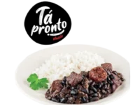 Feijoada à brasileira com arroz branco